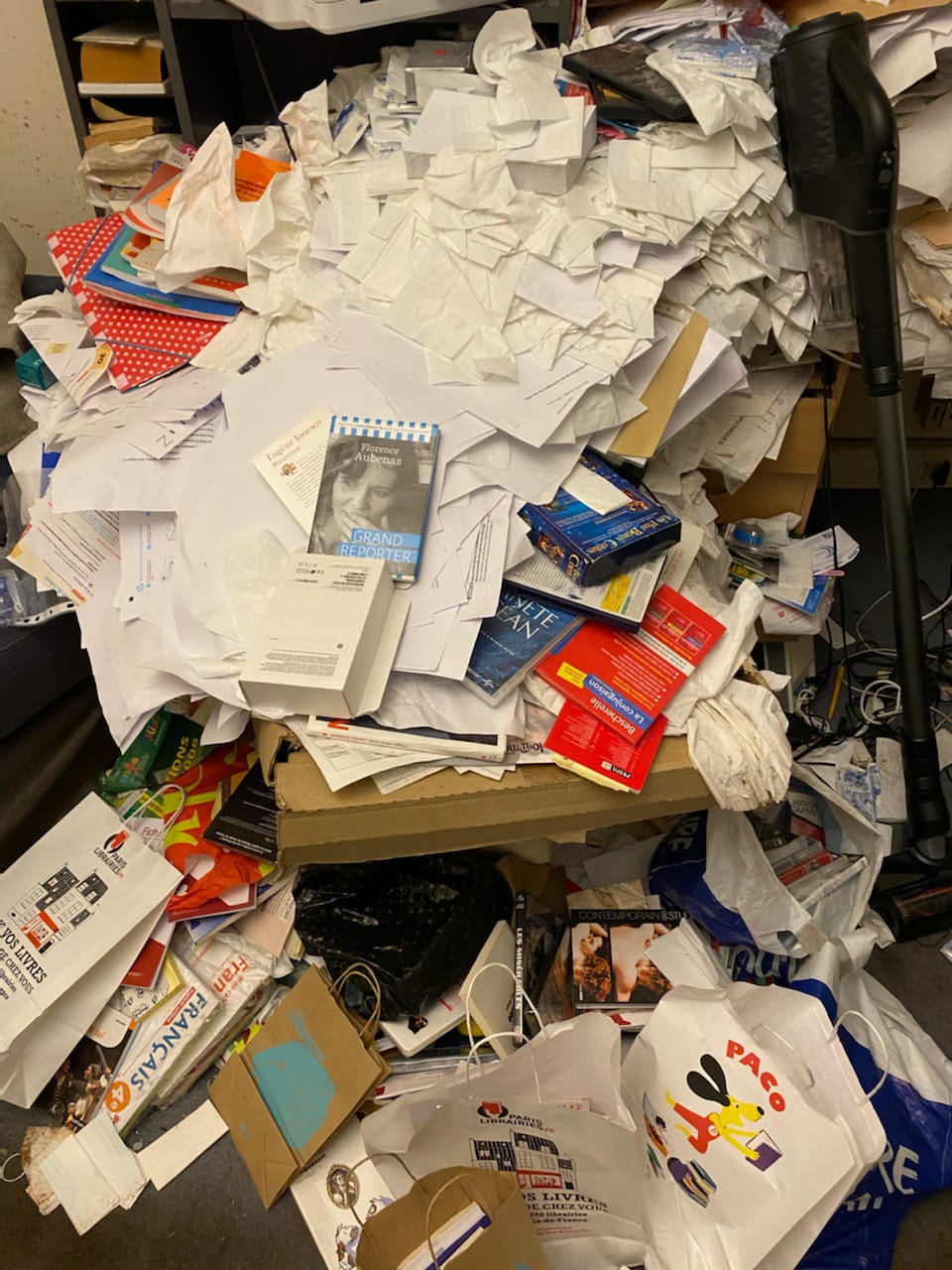 Syndrome d'accumulation : Stratégies efficaces pour désencombrer votre maison IMG 20241217 WA0012